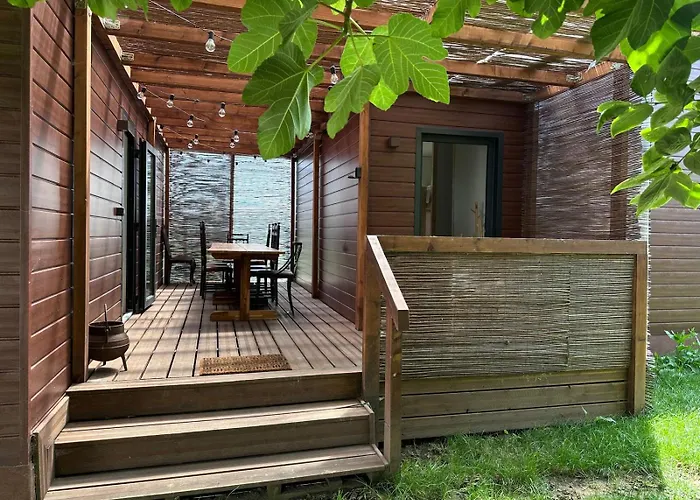 Trendy - Peregrinos Vila Cha (Porto)